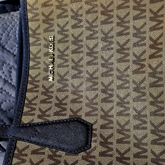 Michael Kors Tote handbag - Picture 5 of 8